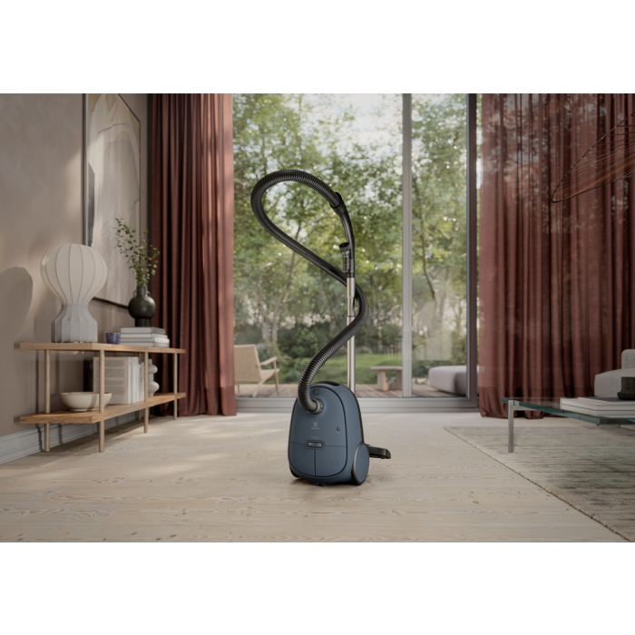 Electrolux - Vacuum Cleaner - EB61C2DBP
