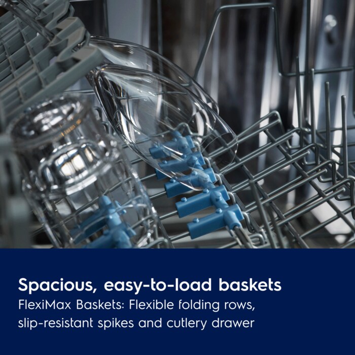 Spacious, easy-to-load baskets with cutlery drawer. FlexiMax Baskets fit larger plates, top drawer fits utensils.