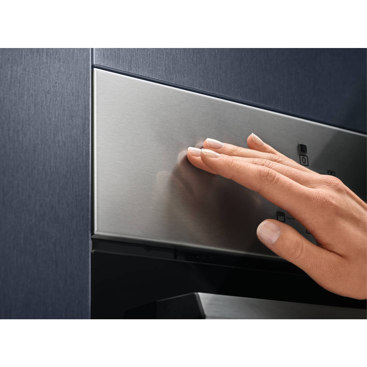 Electrolux - Pyrolytic oven - EEC2400EOX