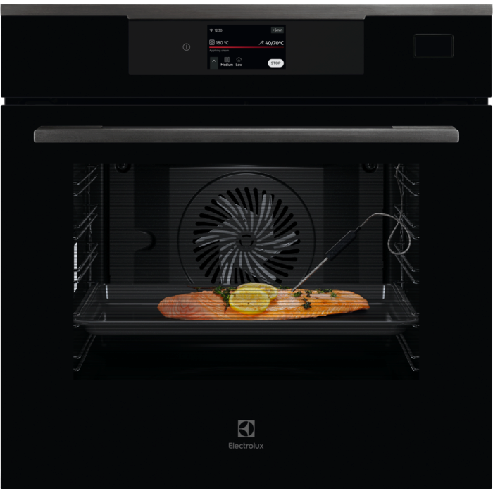 Electrolux 800 MealAssist with SteamPro Furrë