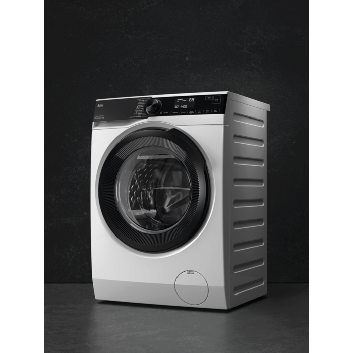 AEG - 9 kg washing machine - LFR73944FUE