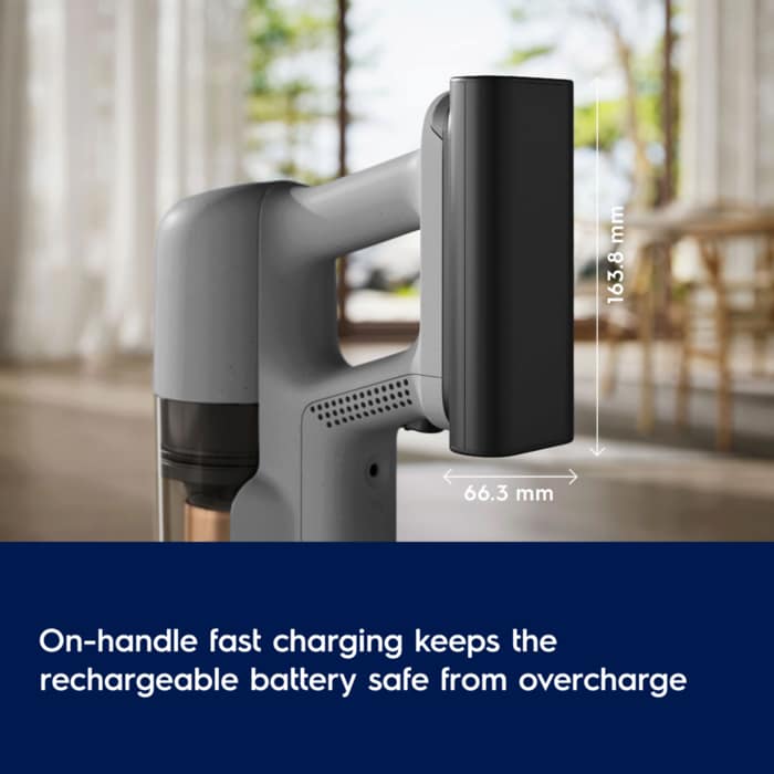 On-handle fast charging keeps the rechargeable battery safe from overcharge
