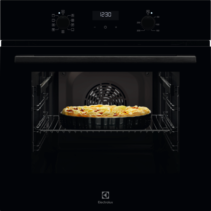 Electrolux 500 SurroundCook with SteamBake Furrë