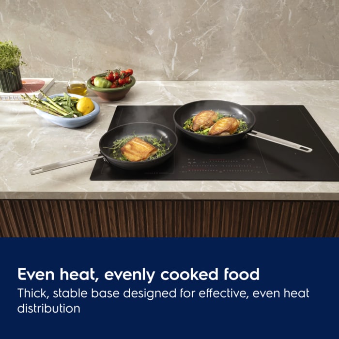 Even heat, evenly cooked food. Thick, stable base designed for effective, even heat distribution