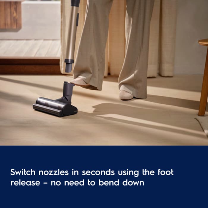 Switch nozzles in seconds using the foot release – no need to bend down