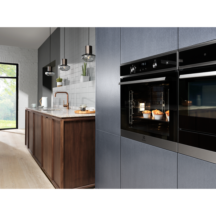 Electrolux - Pyrolytic oven - EOD4P57H
