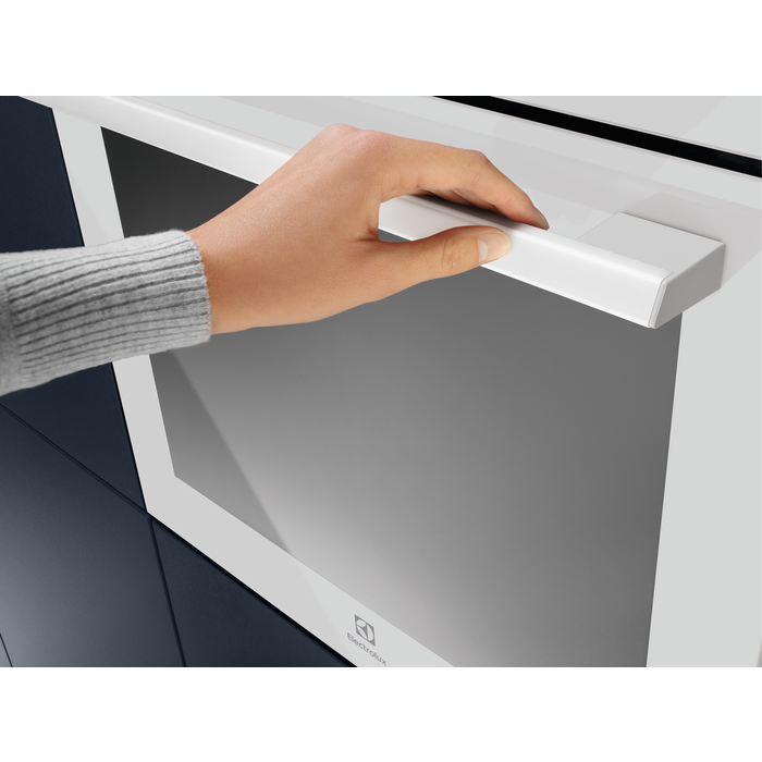 Electrolux - Furrë - EOE8P39WV