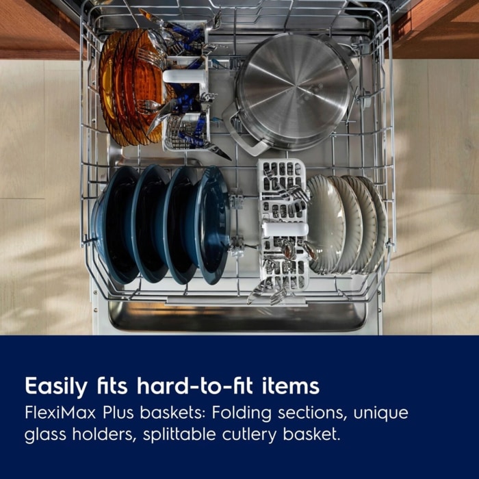 Versatile baskets with glass holders and two-part cutlery basket. FlexiMax Plus baskets: Folding sections and unique glass holders.