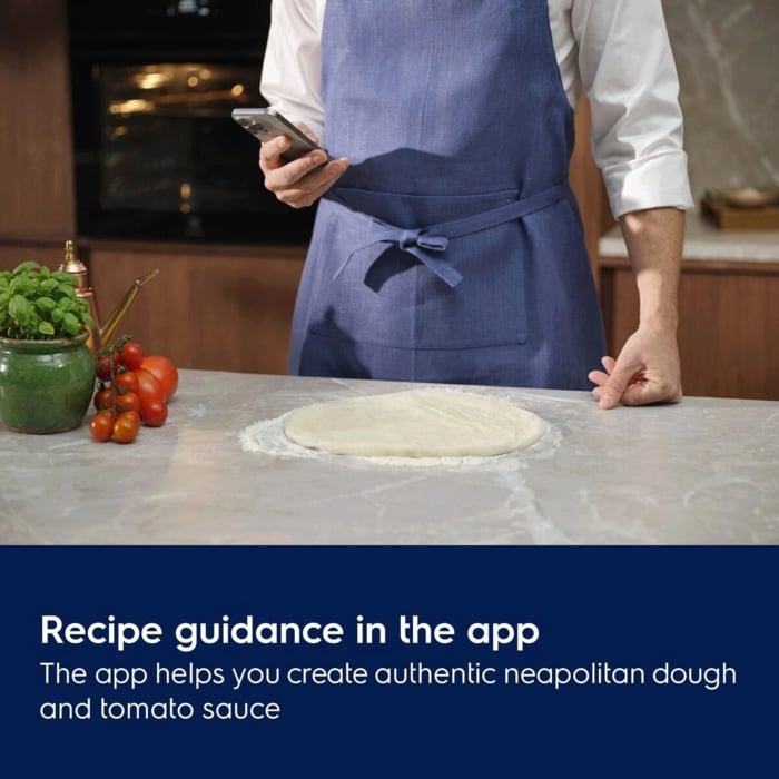 Assisted app cooking to make a perfect Neapolitan pizza at home