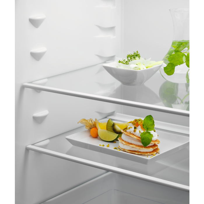 Electrolux - Frigoriferë ngrirës të montuar - LNS5LE18S