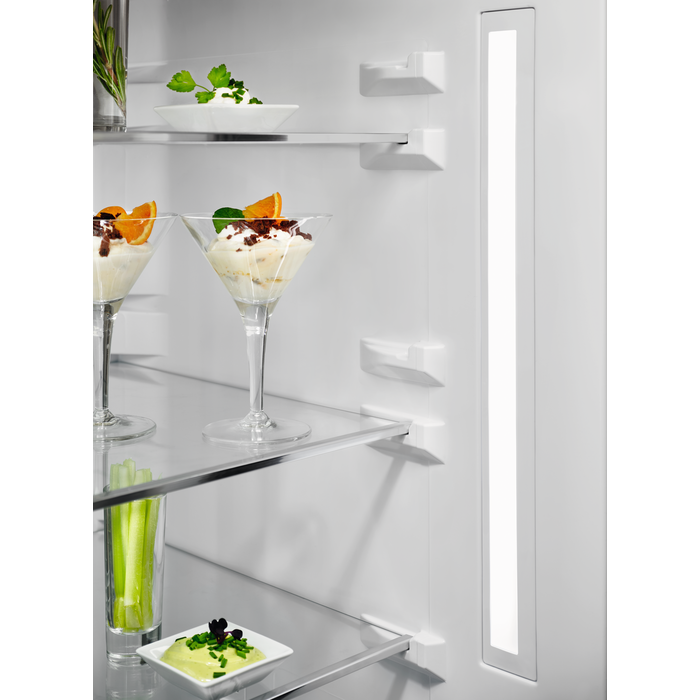 Electrolux - Frigoriferë ngrirës autonom - LNT7ME36X3