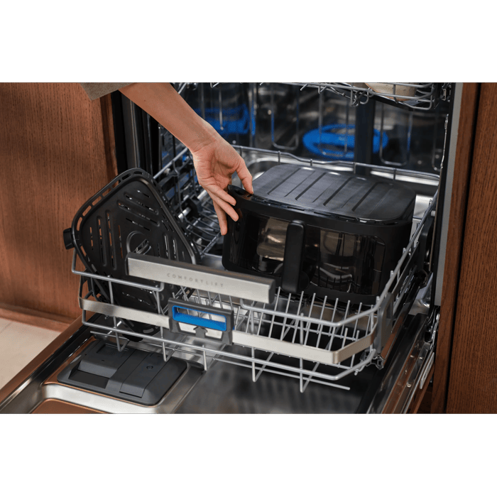 The 800 Dual Air Fryer has non-stick, dishwasher-safe parts.