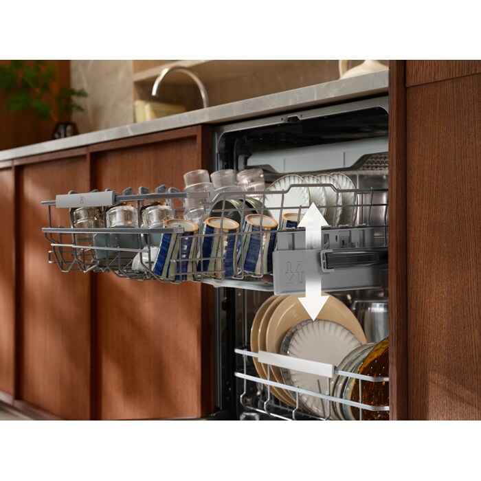 QuickLift basket gives you space where you need it.
