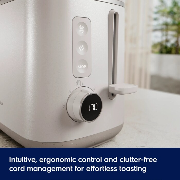 Intuitive, ergonomic control and clutter-free cord management for effortless toasting.