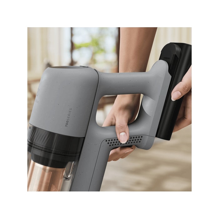 Battery-powered hand unit with compact design for easy portability and simple use.