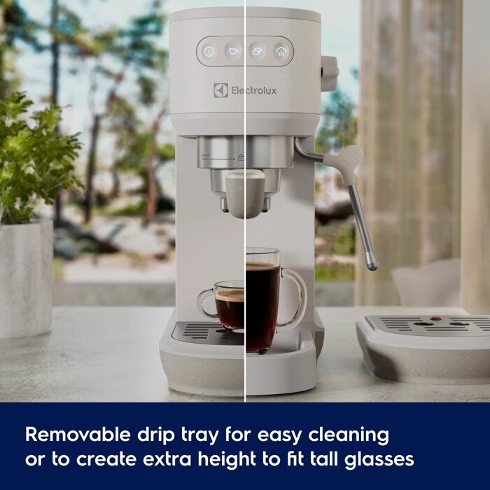Remove drip tray for easy cleaning or to fit a glass up to 12 cm.